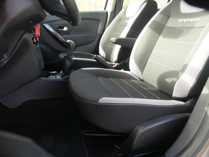 Dacia Sandero Stepway II 1.0 TCE Prestige Navi PDC USB — photo 27