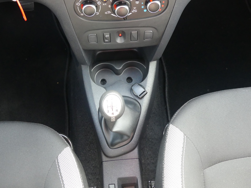 Dacia Sandero Stepway II 1.0 TCE Prestige Navi PDC USB — photo 16