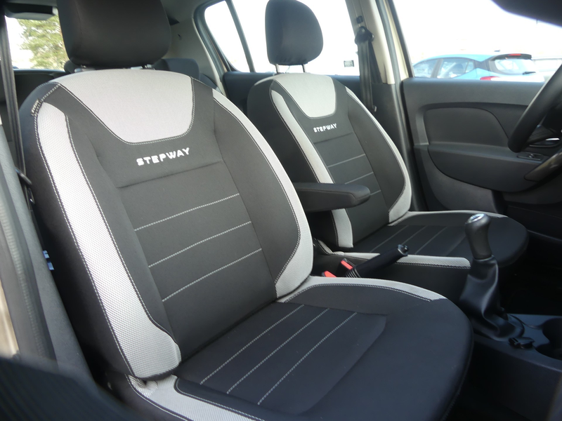 Dacia Sandero Stepway II 1.0 TCE Prestige Navi PDC USB — photo 28