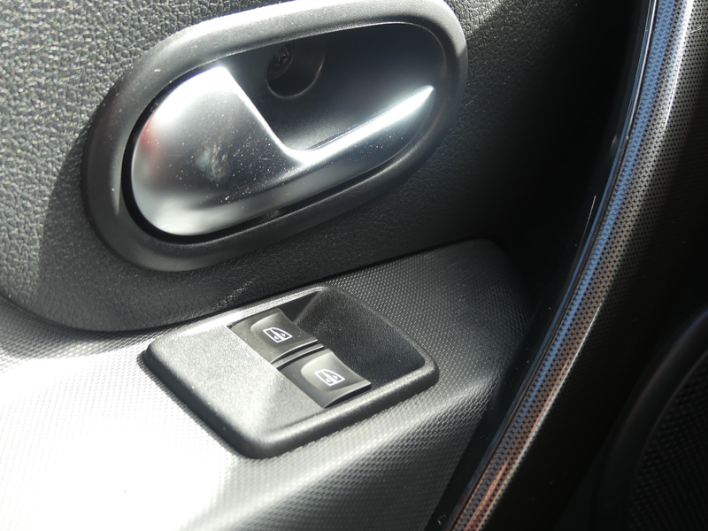 Dacia Sandero Stepway II 1.0 TCE Prestige Navi PDC USB — photo 25