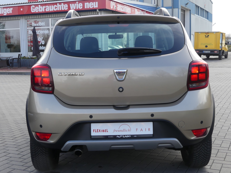 Dacia Sandero Stepway II 1.0 TCE Prestige Navi PDC USB — photo 4