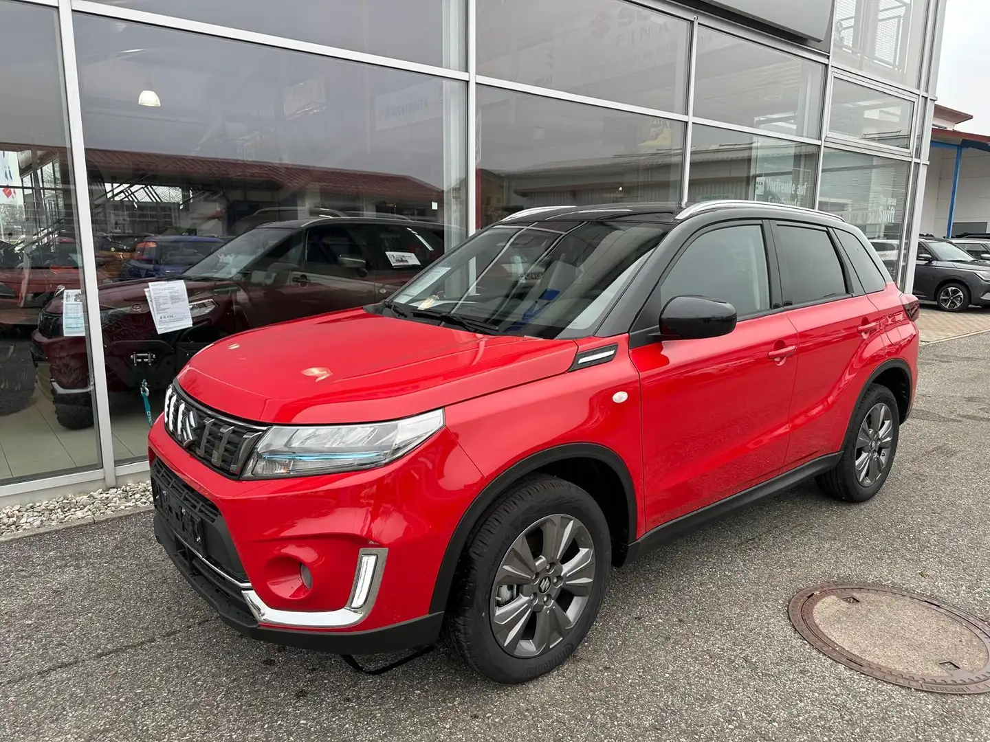 Suzuki Vitara Comfort 1.4 Hybrid 2WD 1.4 MildHybrid 2WD Schal... Rouge - 2