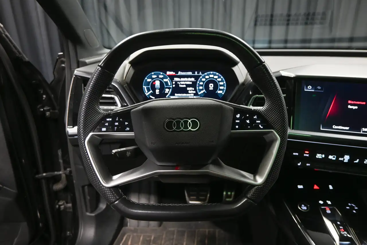 Audi Q4 e-tron снимка Audi Q4 e-tron