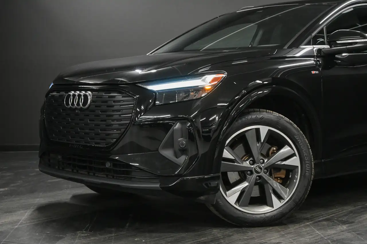 Audi Q4 e-tron снимка Audi Q4 e-tron