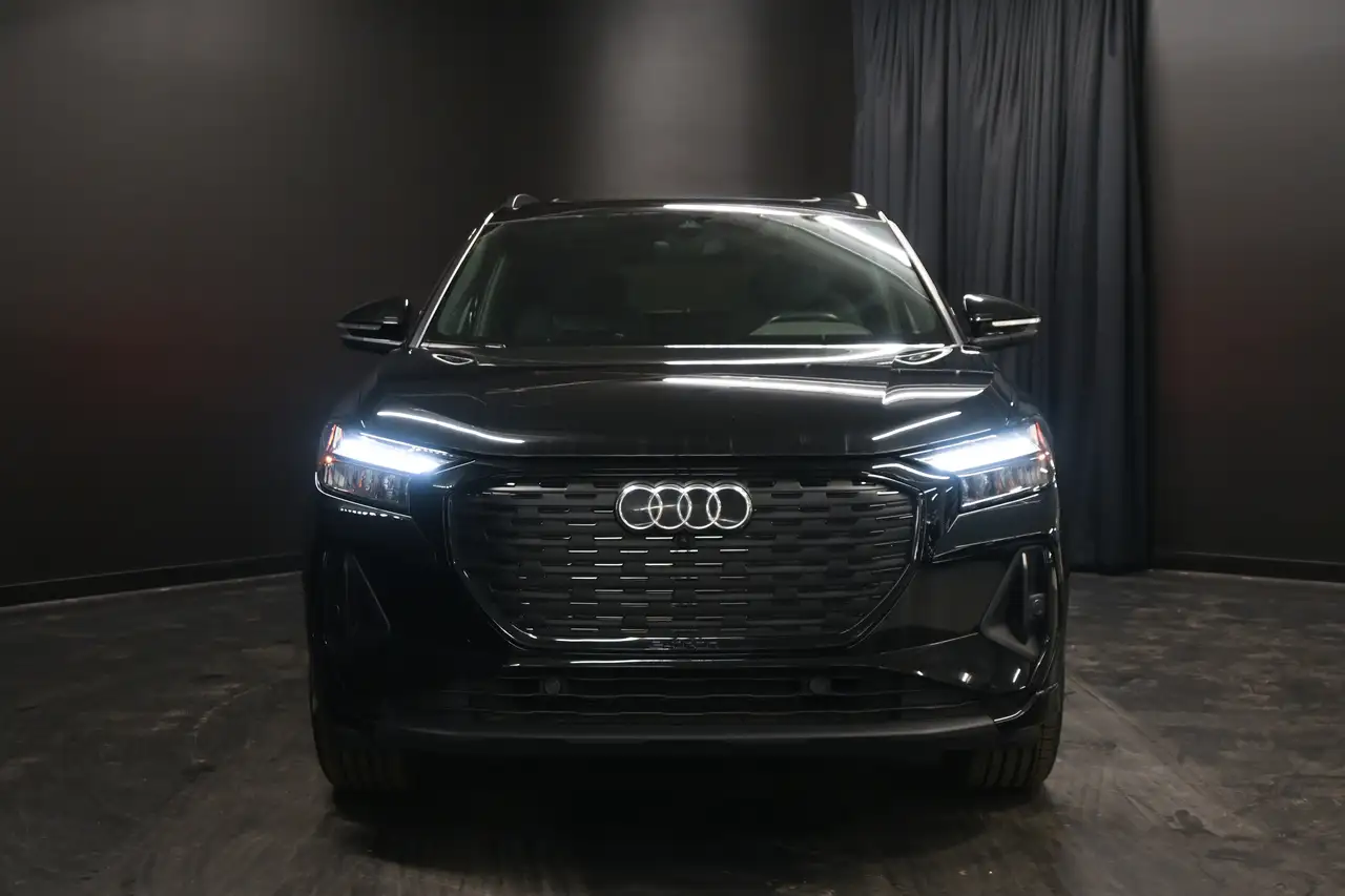Audi Q4 e-tron снимка Audi Q4 e-tron