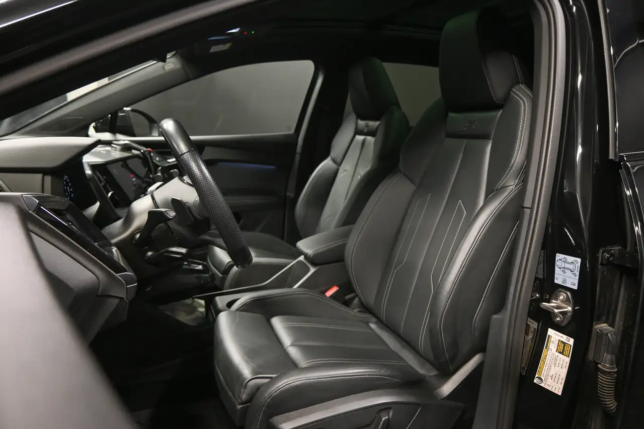 Audi Q4 e-tron снимка Audi Q4 e-tron