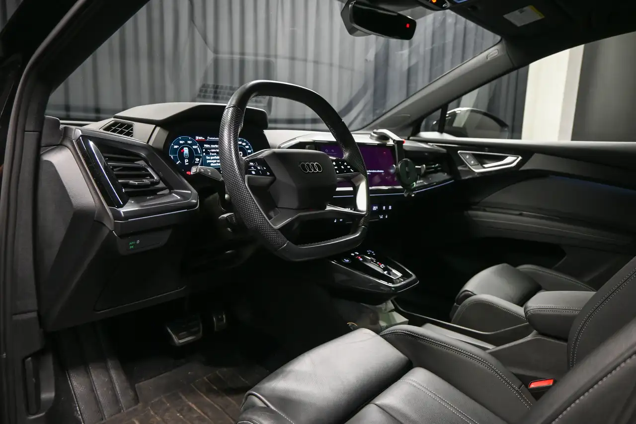 Audi Q4 e-tron снимка Audi Q4 e-tron