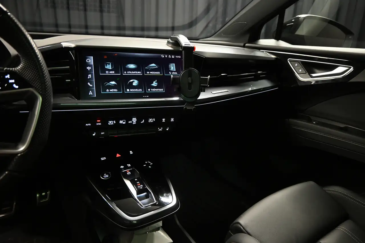 Audi Q4 e-tron снимка Audi Q4 e-tron