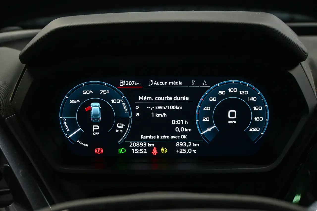 Audi Q4 e-tron снимка Audi Q4 e-tron