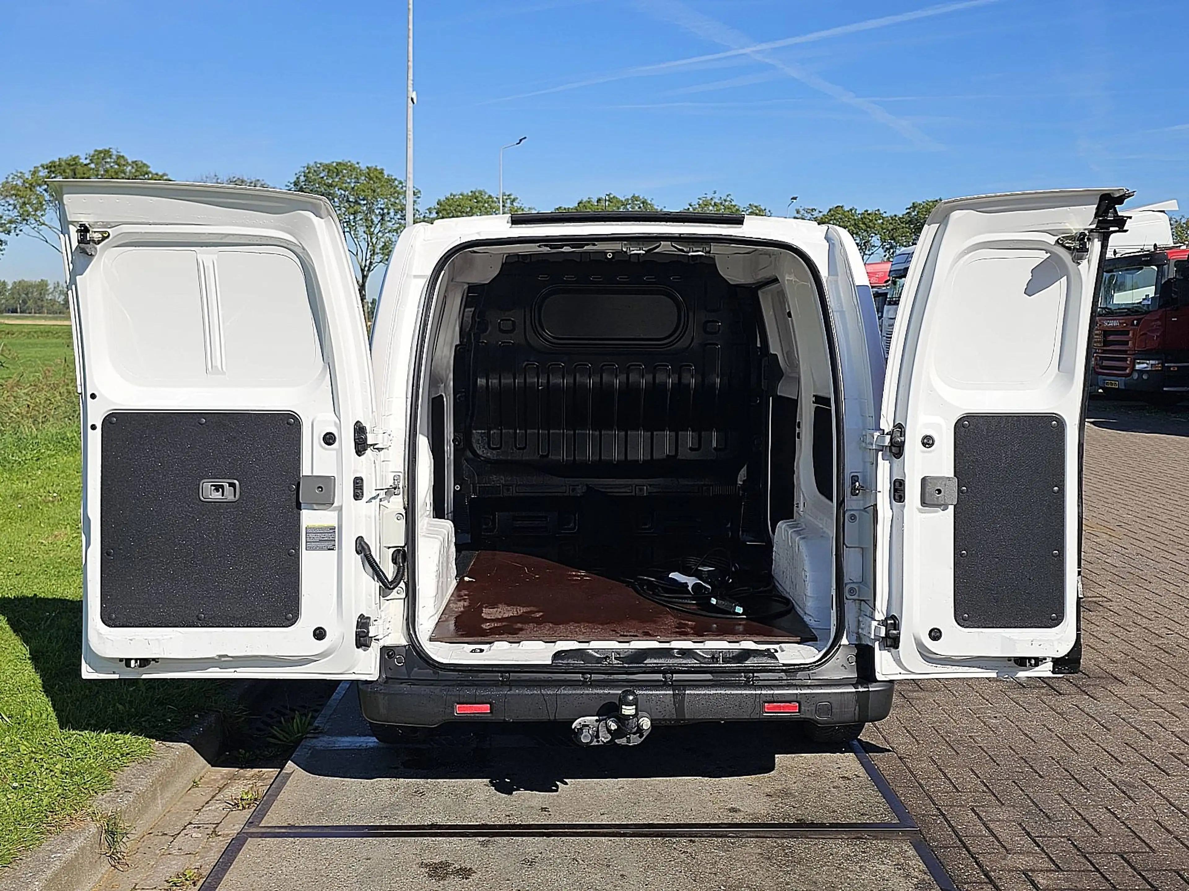 Nissan E-NV200 ac aut wltp 200 kms — photo 12