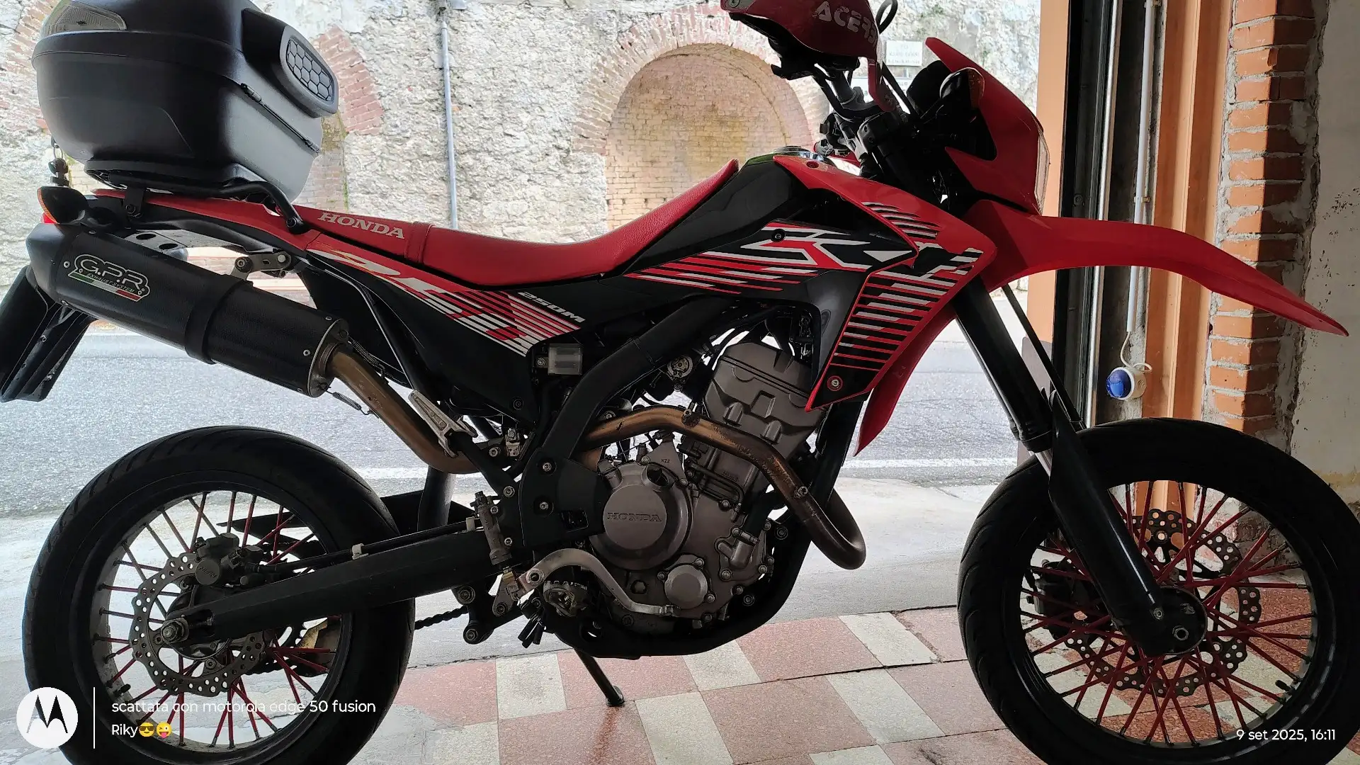 Honda CRF 250 Czerwony - 1
