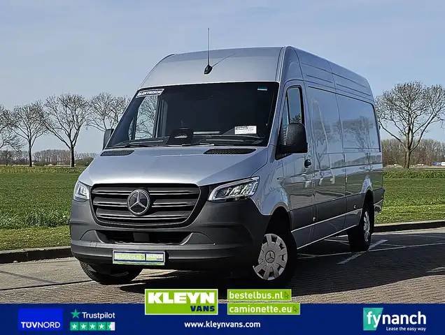 Mercedes-Benz ESPRINTER L3H2 320 300Km WLTP!