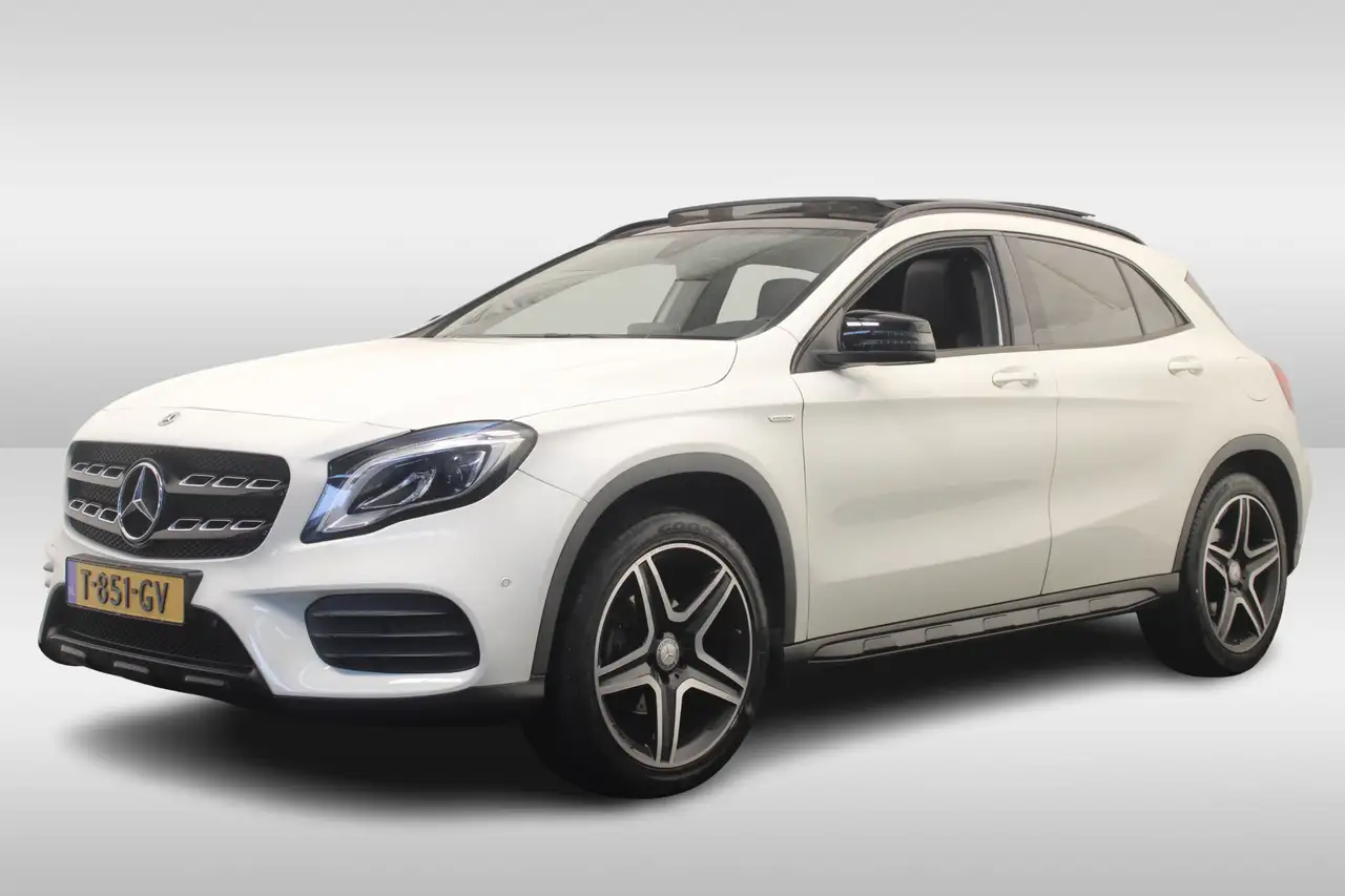 Mercedes-Benz GLA 200
