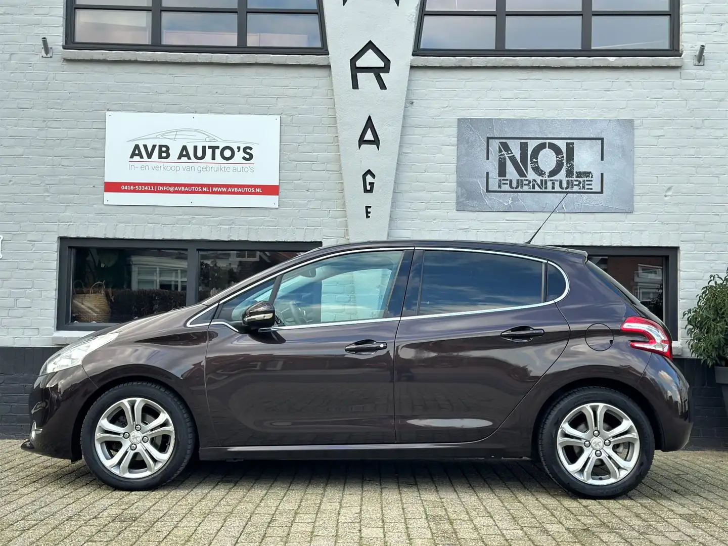 Peugeot 208 1.4 VTi Allure Clima Navi Cruise PDC APK tm 1-25 Braun - 2