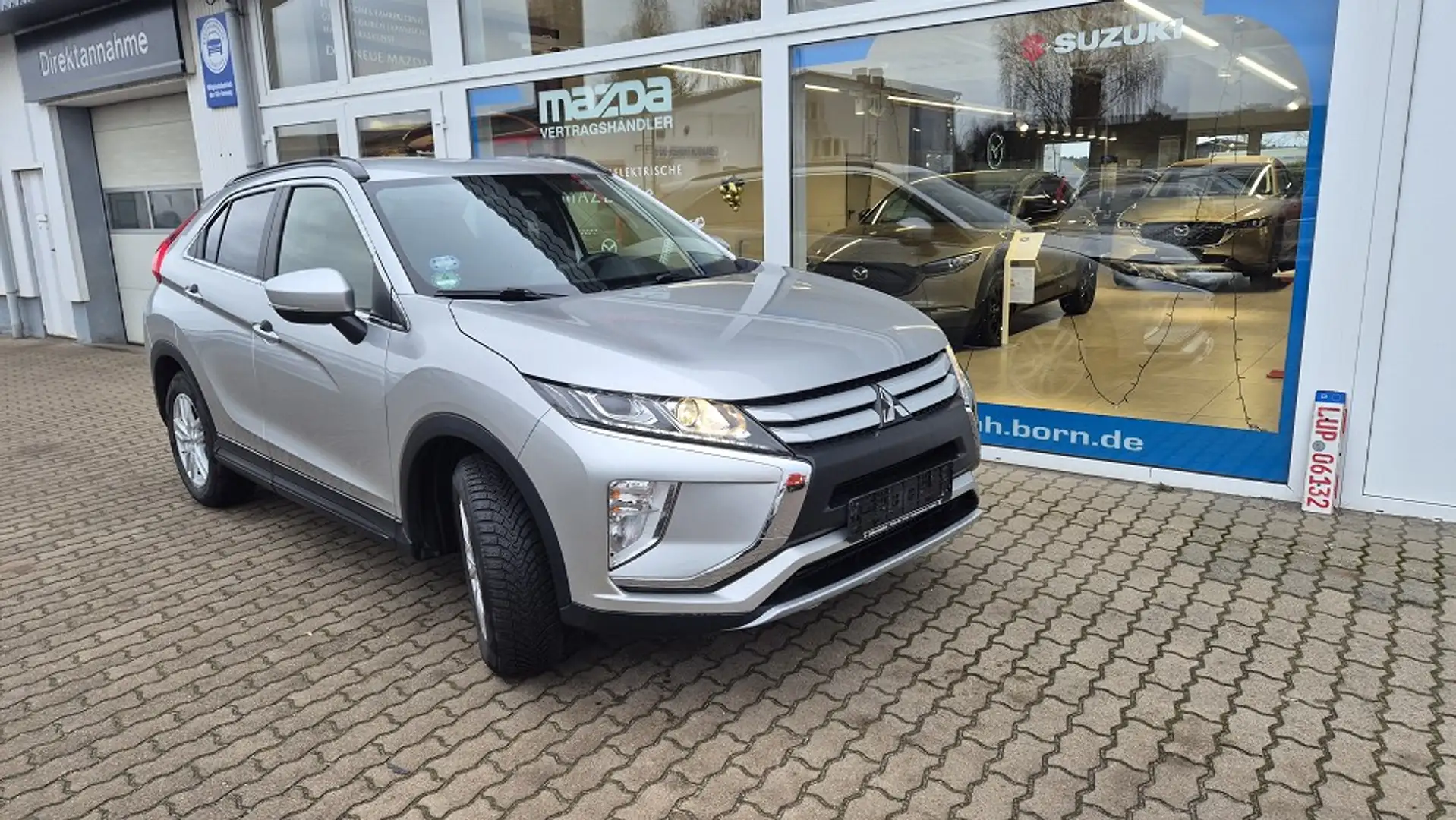 Mitsubishi Eclipse Cross 1.5 T-MIVEC Diamant Edition 2WD Silber - 1