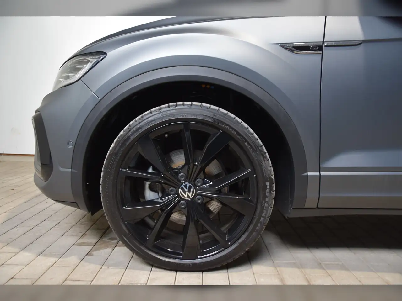 Volkswagen T-Roc TSI R-Line DSG AHK - Navi Pro - RearView 5