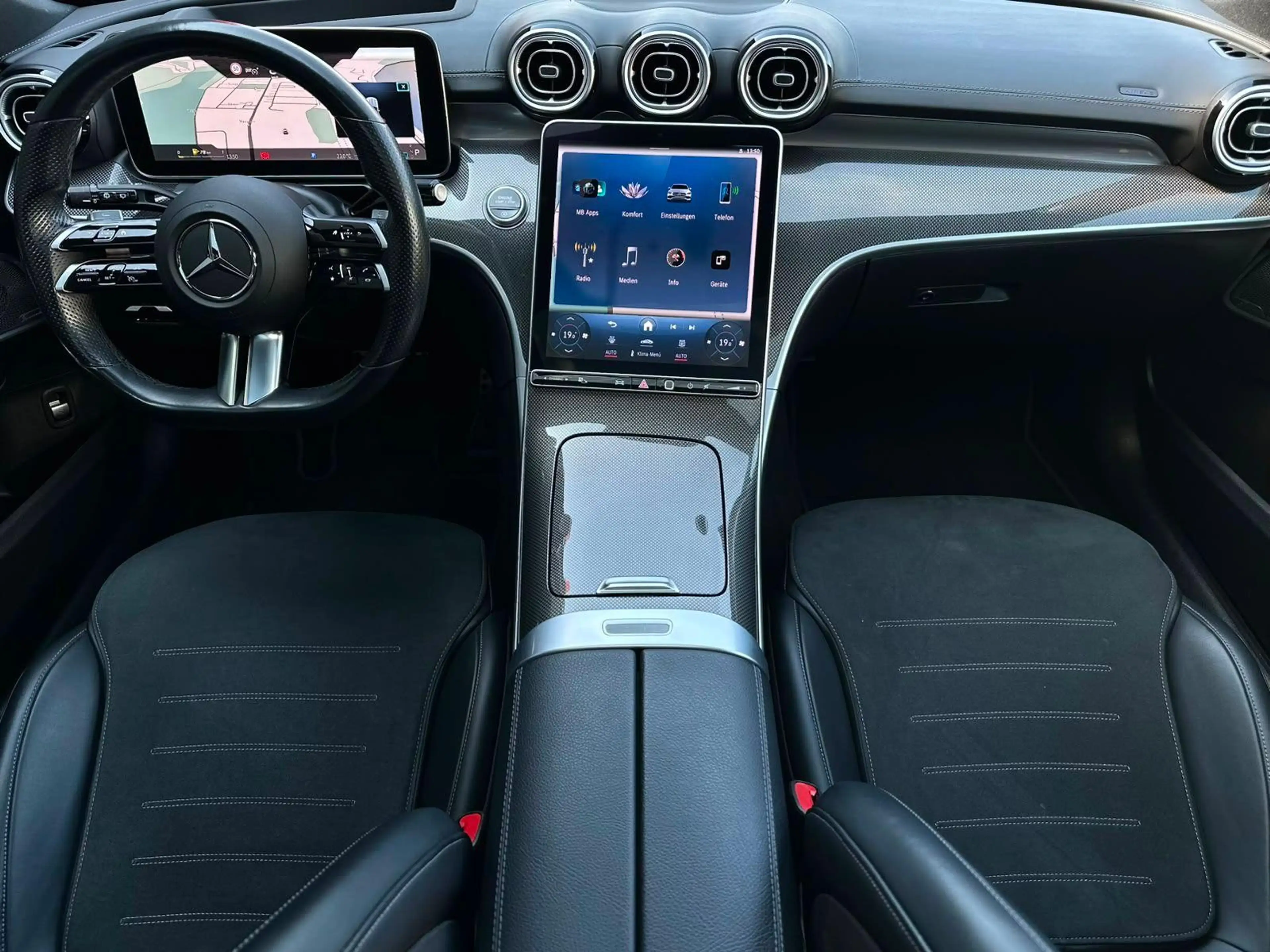 Mercedes-Benz C 300 C300d AMG DISTR#SPUR#HUD#PANO#MEMO#360#SHZ#AHK — photo 12
