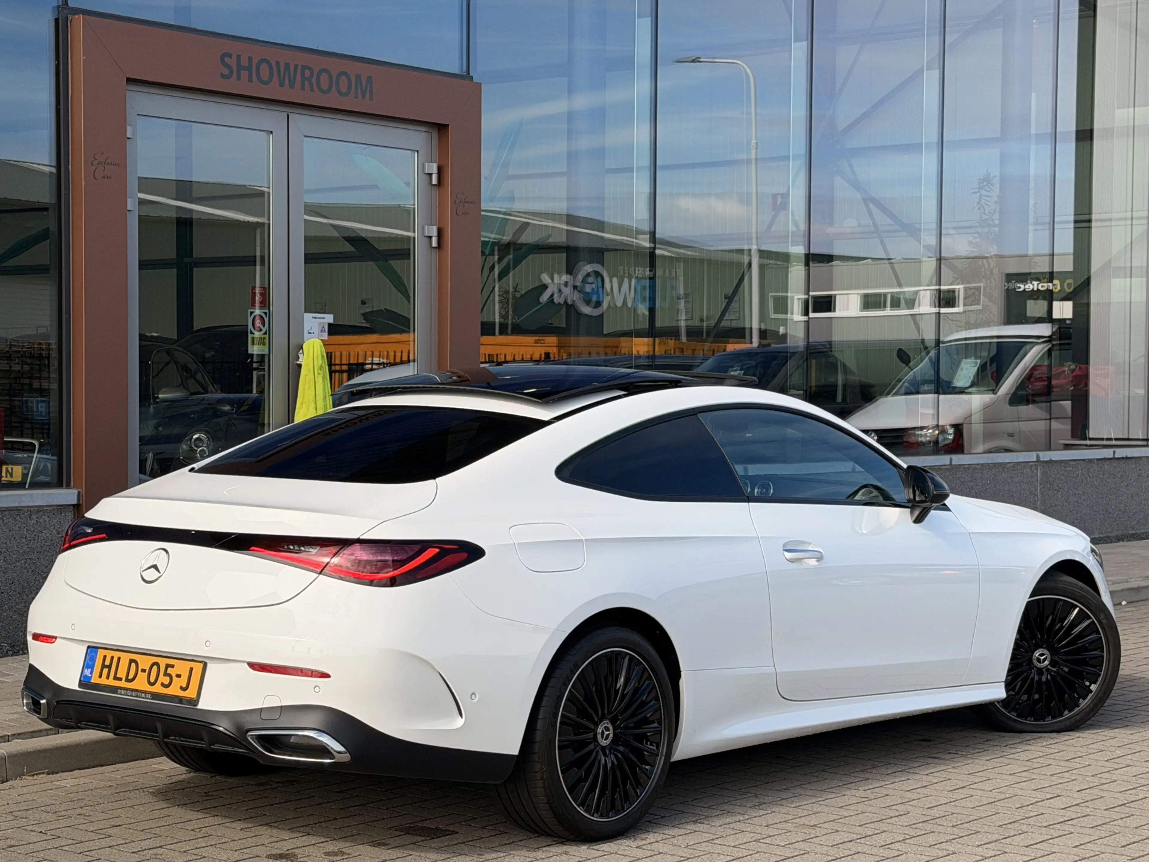Mercedes-Benz CLE 200 Coupé AMG Line | Pano. dak | Night pakket | — photo 16