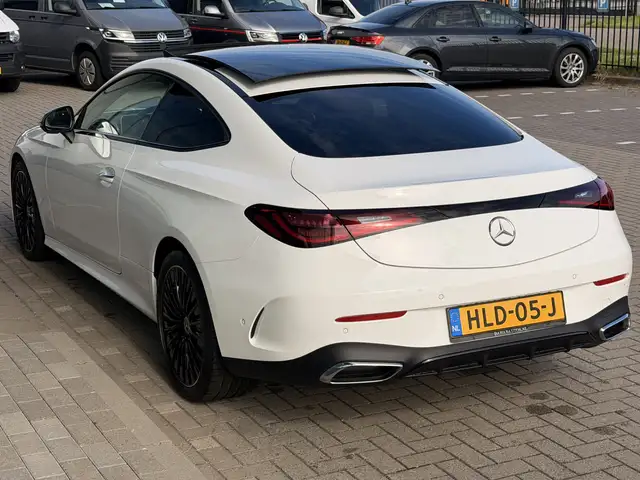 Mercedes-Benz Cle view 17
