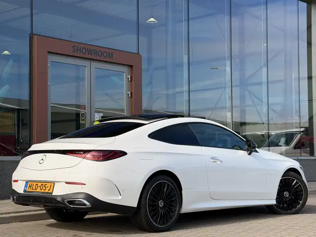 Mercedes-Benz Cle view 14