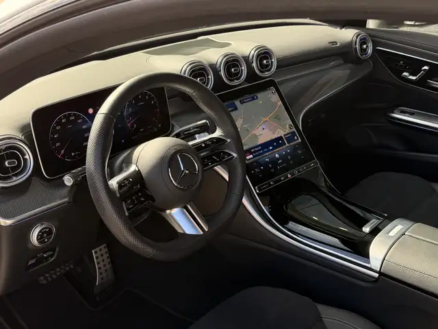 Mercedes-Benz Cle view 2