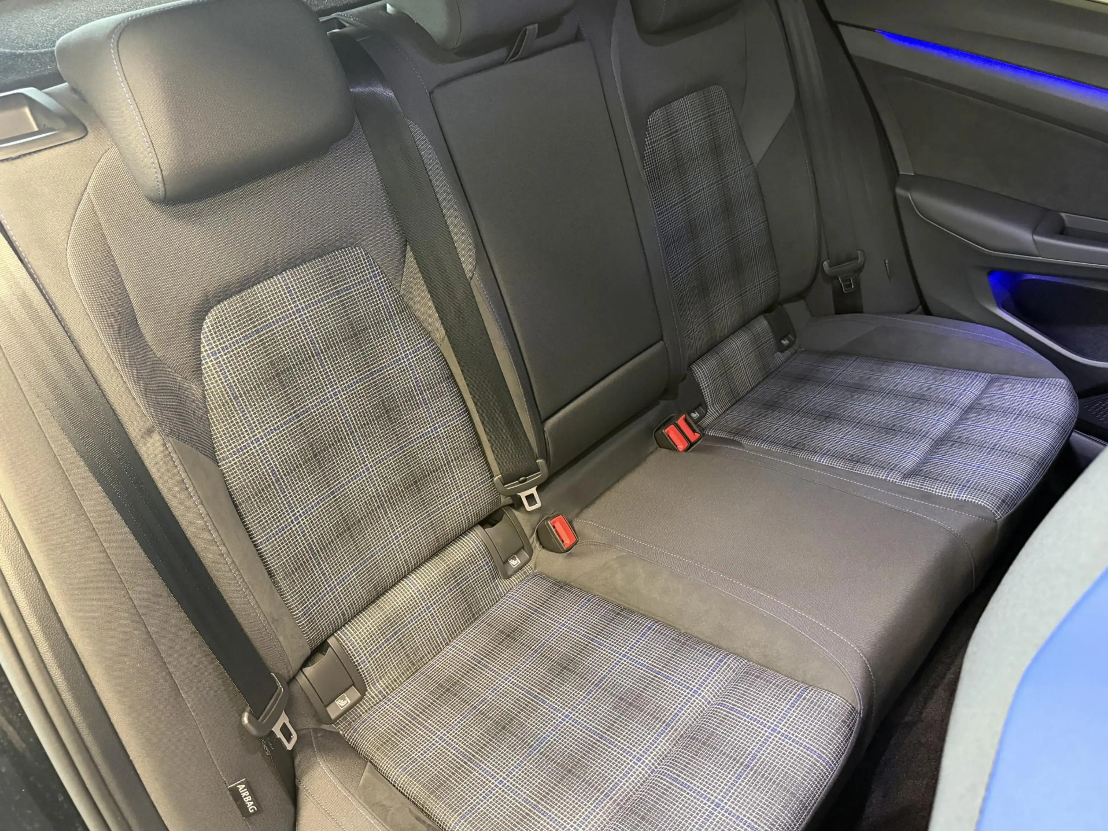 Volkswagen Golf GTE 1.5 eHybrid SOH 100% | Trekhaak | Adaptive cruise — photo 25