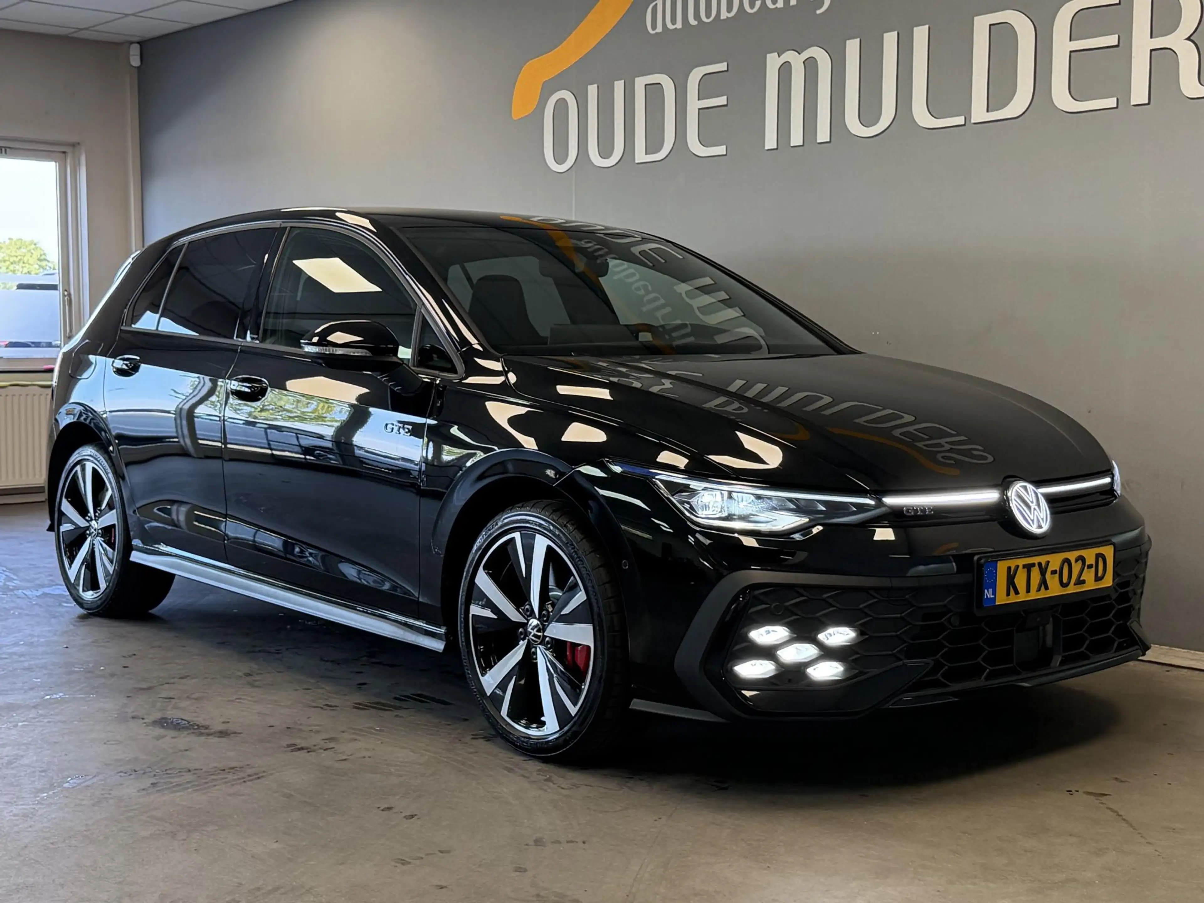Volkswagen Golf GTE 1.5 eHybrid SOH 100% | Trekhaak | Adaptive cruise — photo 6