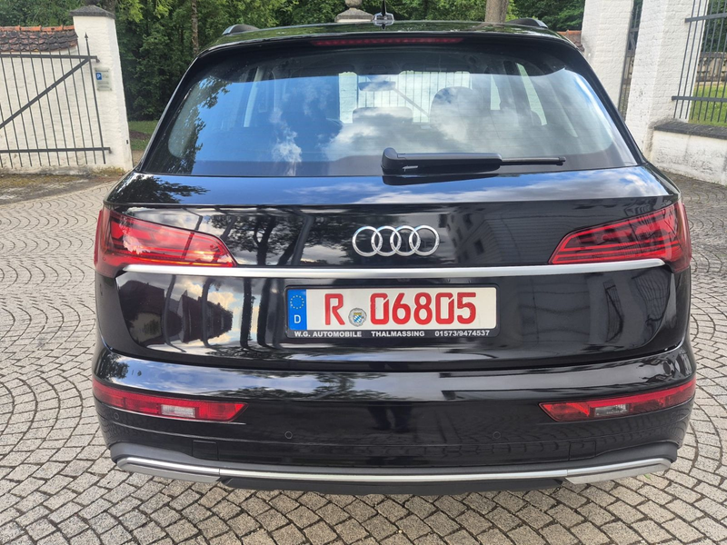 Audi Q5 40 TDI quattro basis — photo 4