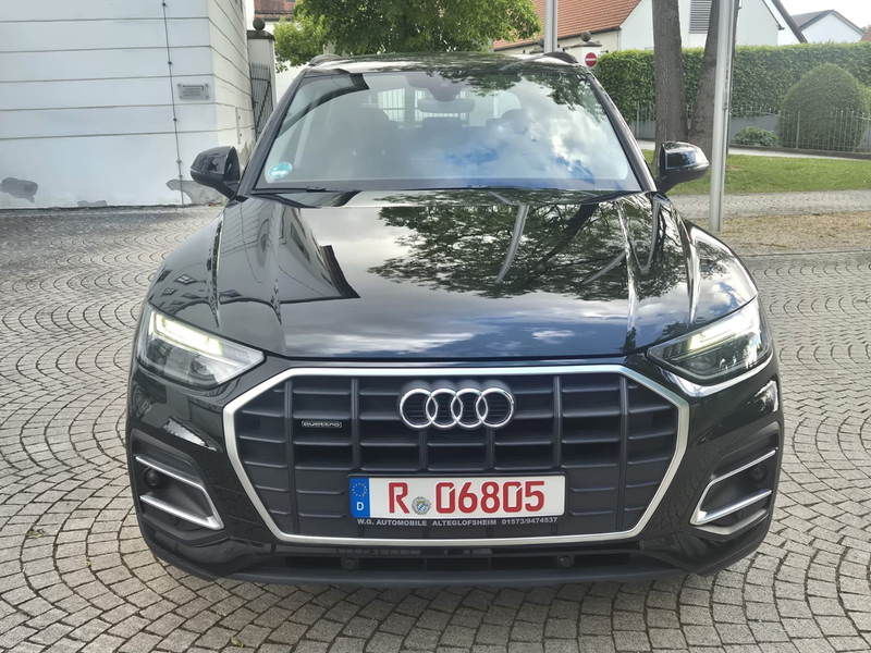 Audi Q5 40 TDI quattro basis — photo 8