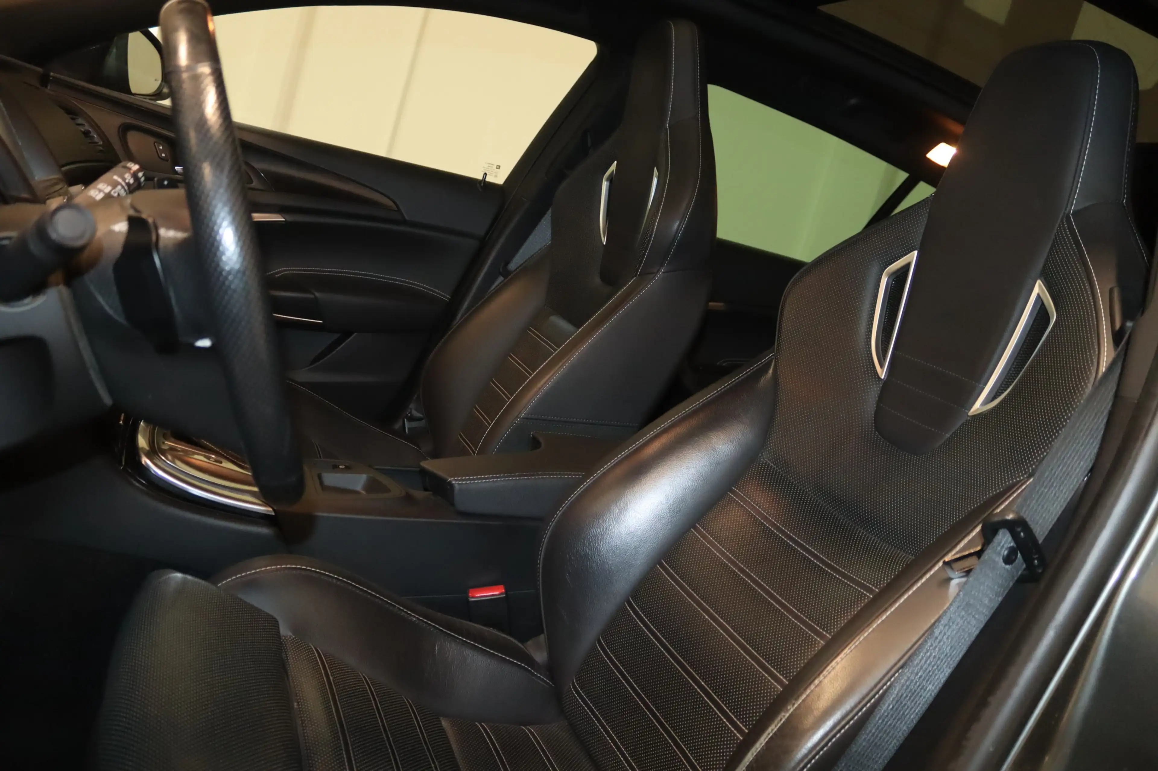 Opel Insignia 2.8 OPC 4x4-Xenon-Pano-KAM-NAV-AHK-SHZ- — photo 4