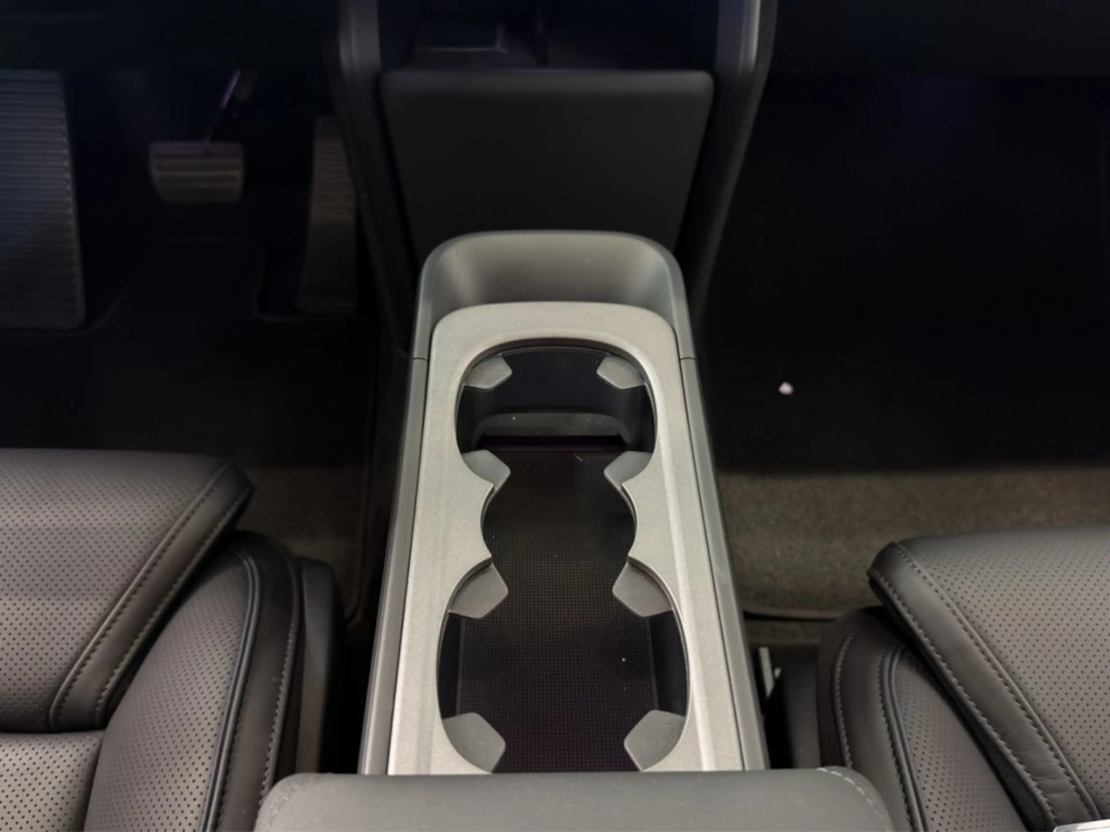 Volvo EX60 Ultra, P10 AWD Vollelektrisch — photo 11
