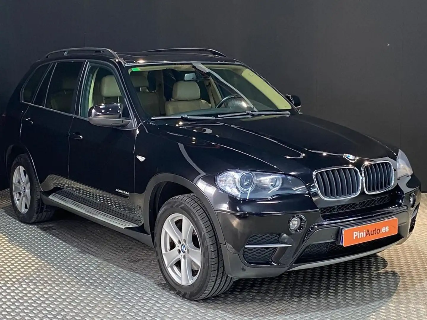 BMW X5 xDRIVE30d Schwarz - 2