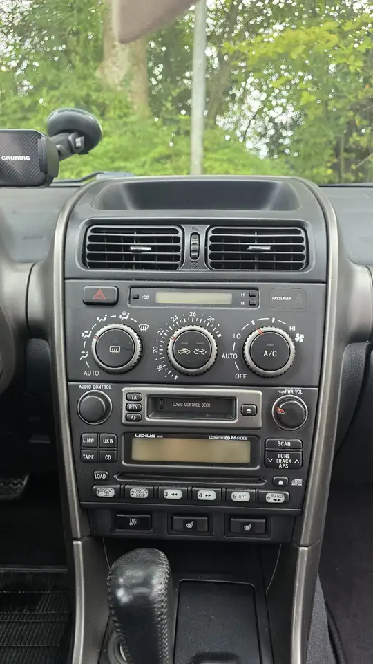 Lexus IS 200, foto 10