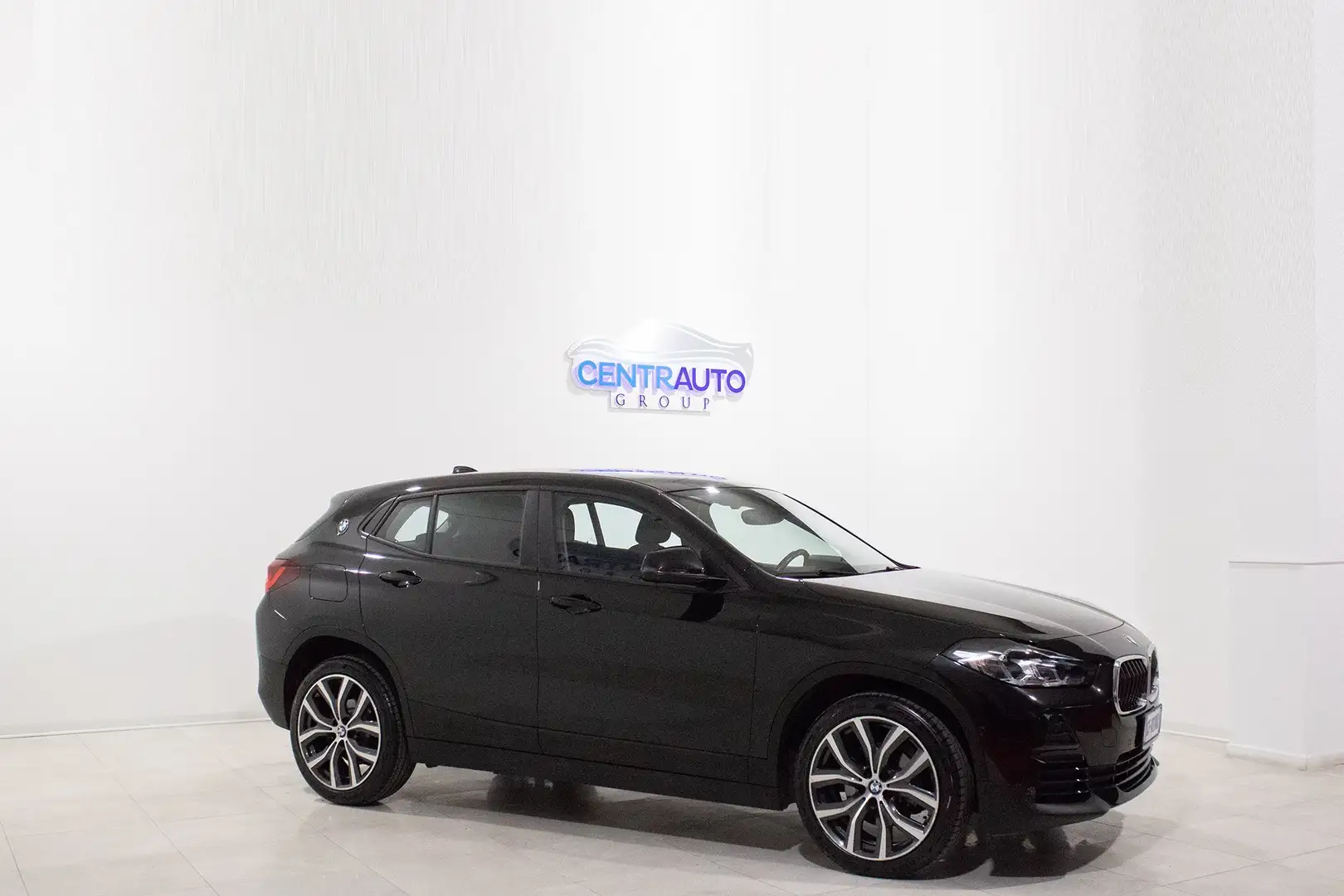 BMW X2 sDrive 18d BUSINESS X * FULL LED, CERCHI 19''* Noir - 2