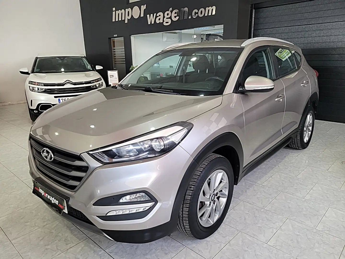 Hyundai TUCSON 1.7CRDI BD Klass Sky Marrón - 1