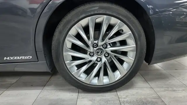 Lexus Es view 14