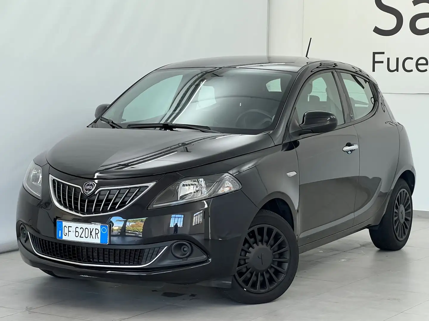 Lancia Ypsilon Ypsilon 1.0 hybrid Silver 70cv 5 p.ti Nero - 2