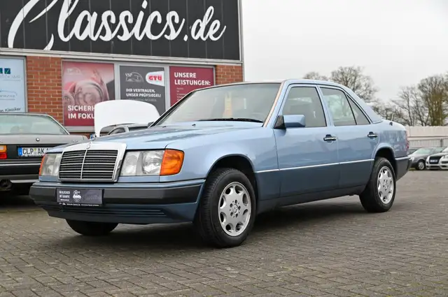 Mercedes-Benz 260 E W124 *KLIMA*AIRBAG*LEDER*AHK*GARANTIE*