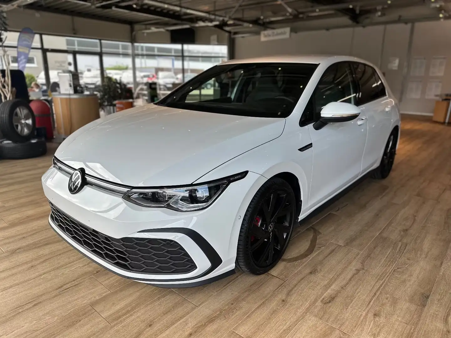 Volkswagen Golf GTD 2022 Dsg 200cv Bianco - 1