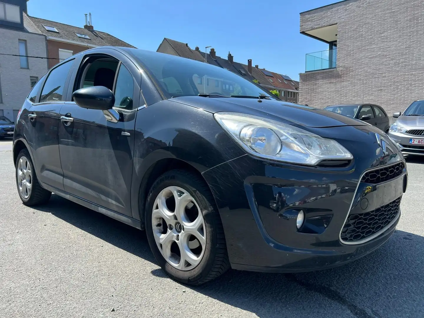 Citroen C3 1.6 HDi Exclusive Noir - 2