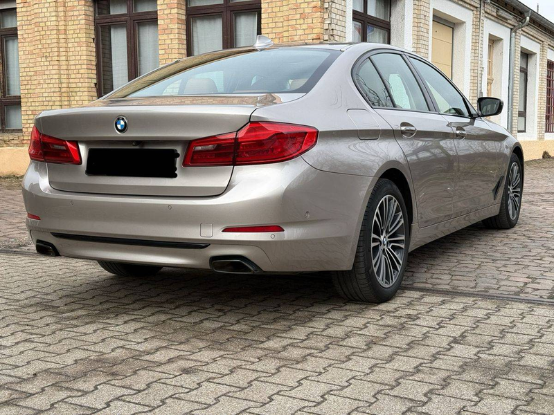 BMW 540 540 d xDrive Sport Line — photo 4