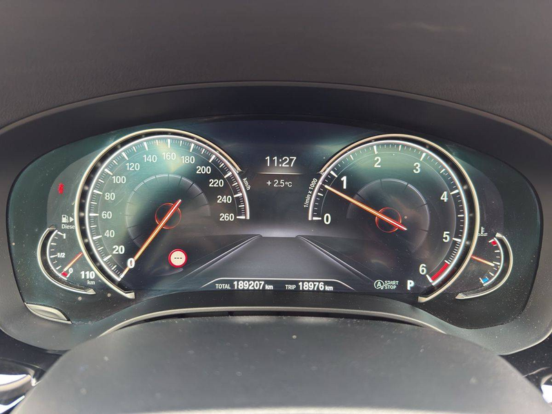 BMW 540 540 d xDrive Sport Line — photo 12