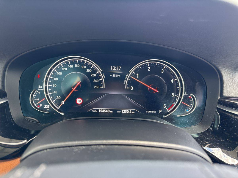 BMW 540 540 d xDrive Sport Line — photo 11