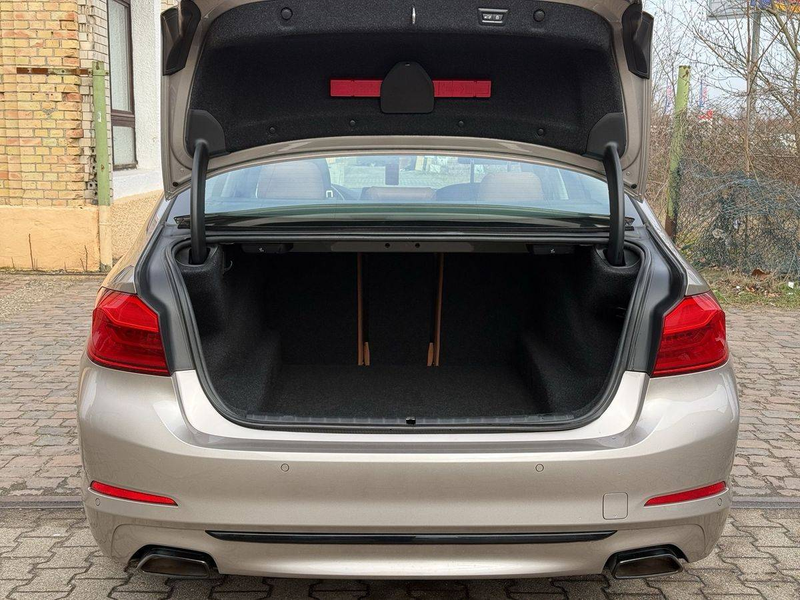 BMW 540 540 d xDrive Sport Line — photo 8