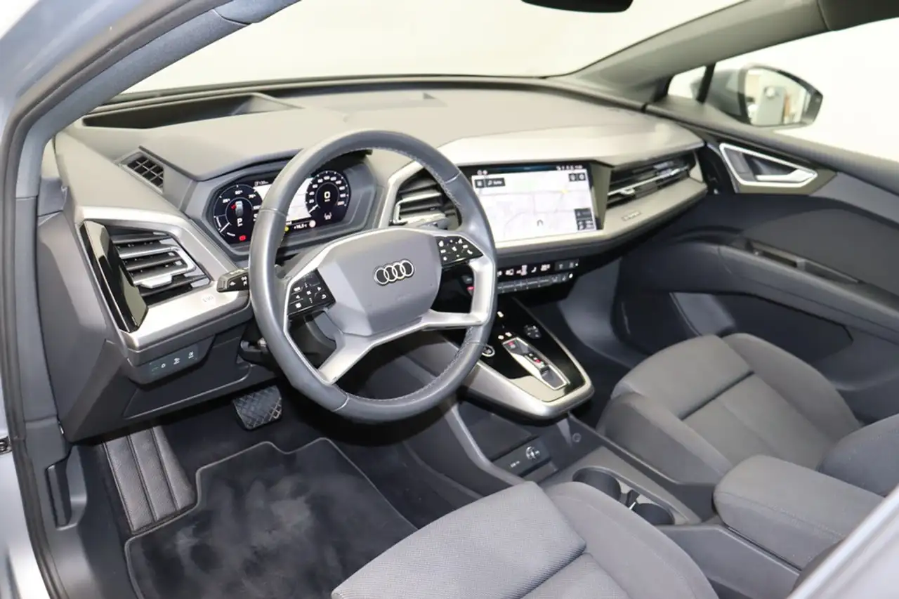 Audi Q4 e-tron Sportback 40 e-tron . Matrix Navi AHK 9