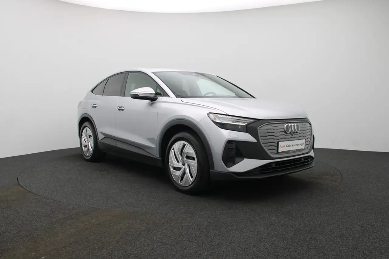 Audi Q4 e-tron Sportback 40 e-tron . Matrix Navi AHK 6