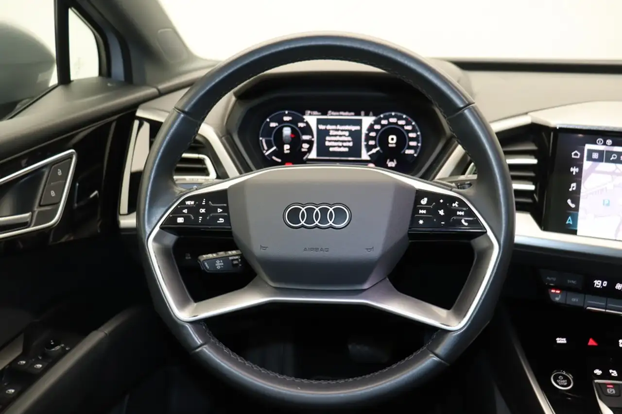 Audi Q4 e-tron Sportback 40 e-tron . Matrix Navi AHK 16