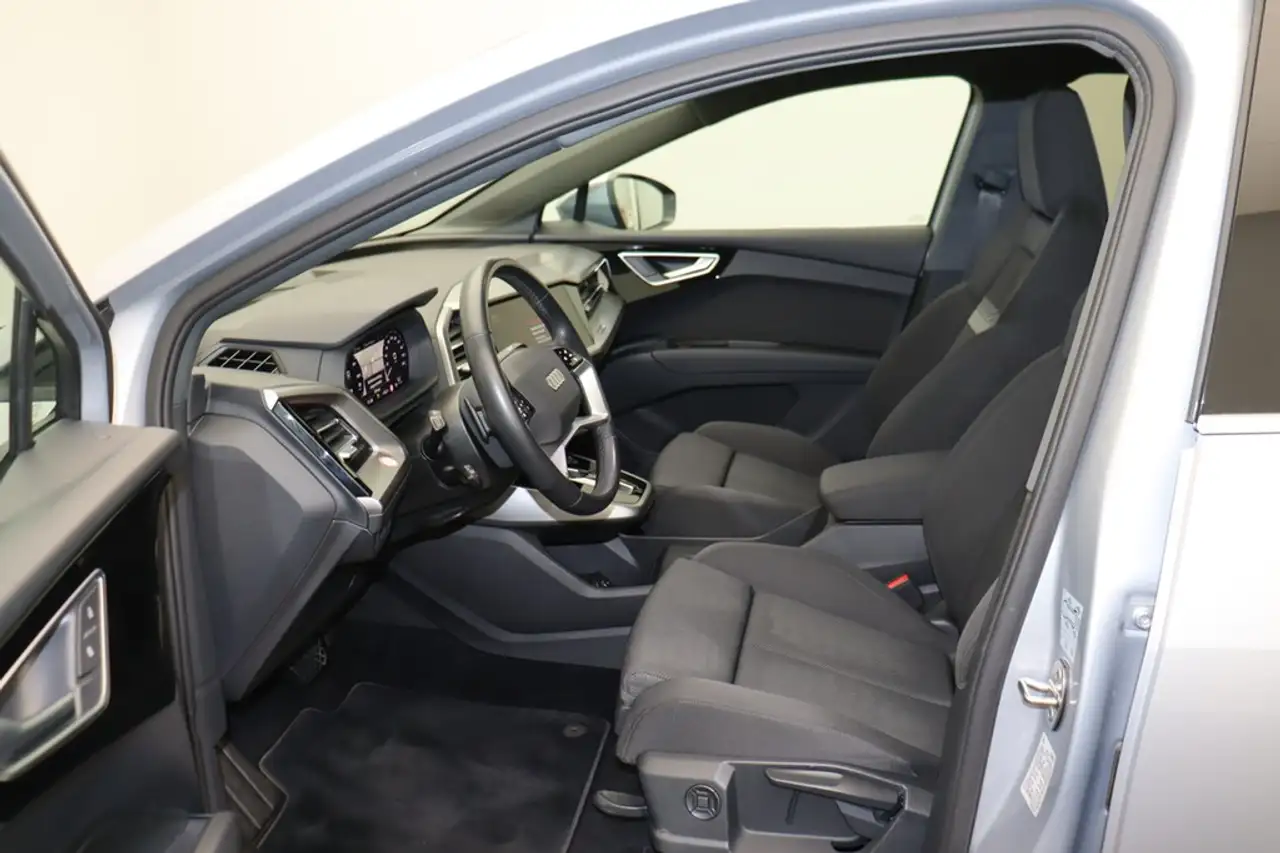 Audi Q4 e-tron Sportback 40 e-tron . Matrix Navi AHK 8