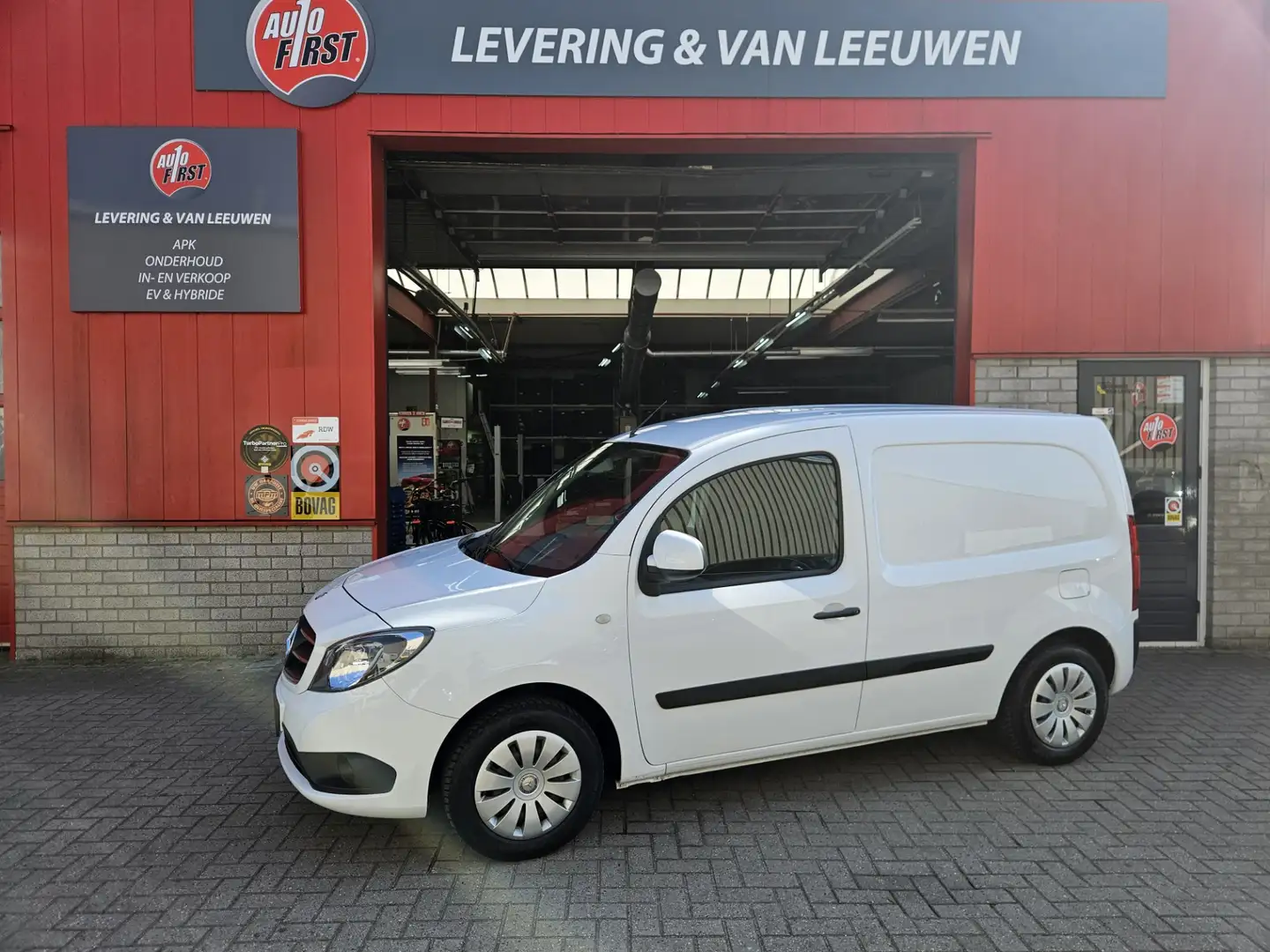 Mercedes-Benz Citan 109 CDI BlueEFFICIENCY Airco/ Cruise control/ Sens Wit - 1