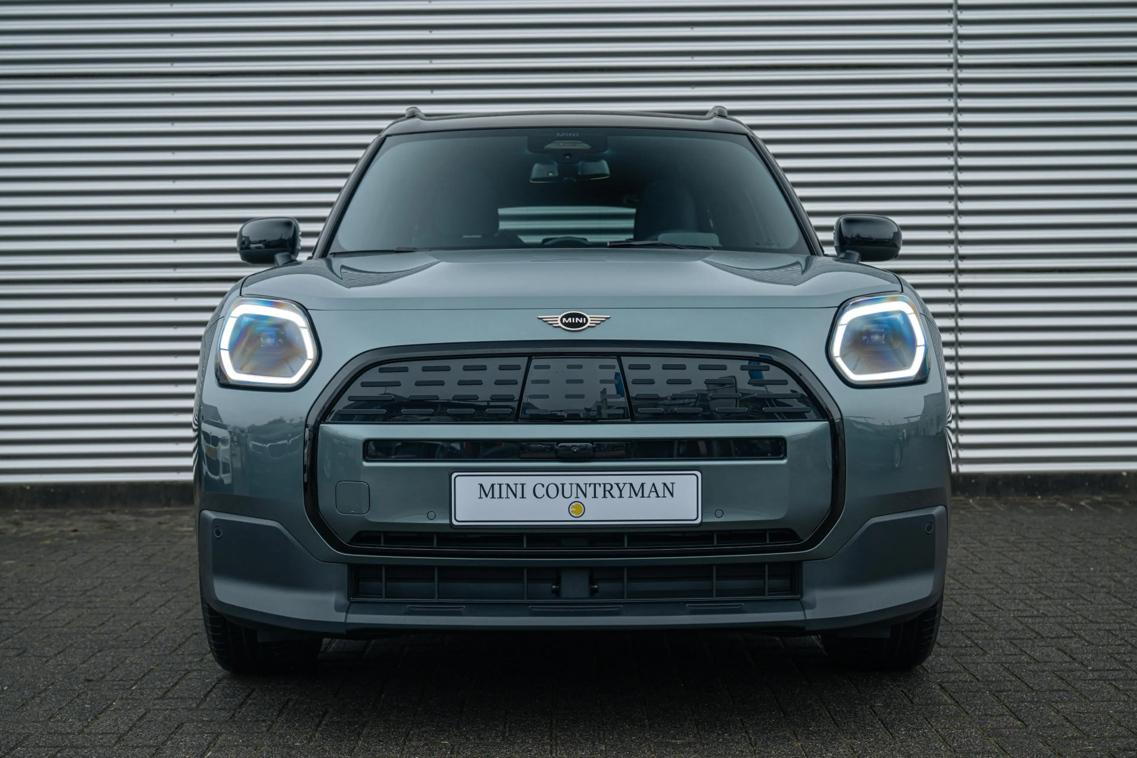 MINI Countryman E / Classic / Pakket L / 18" Asteroid Spoke Black — photo 14